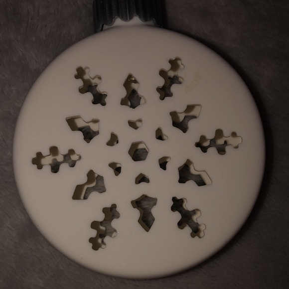 Light Up Christmas Ornament Ceramic White Snowflake - Picture 6 of 14